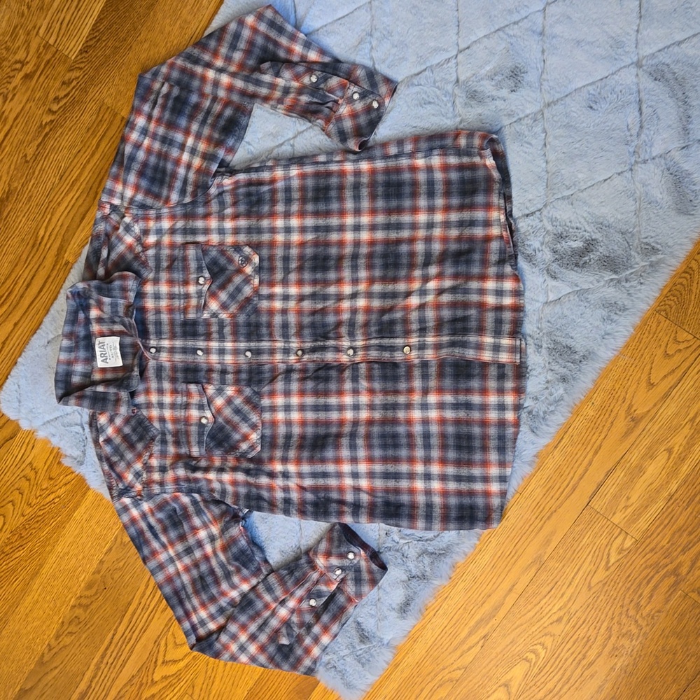 Ariat Grey/Red Plaid Pearl Snap Shirt, Men's Size Extra Large, Great Condition